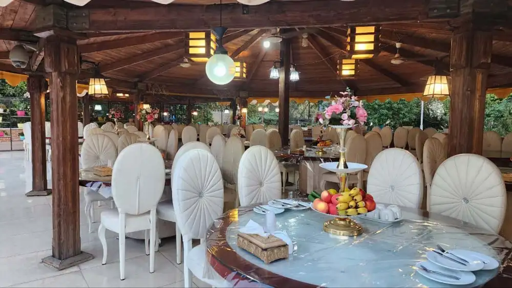 عروسی رویایی در تالار پذیرایی صبا (باشگاه برق تهران)، تهران