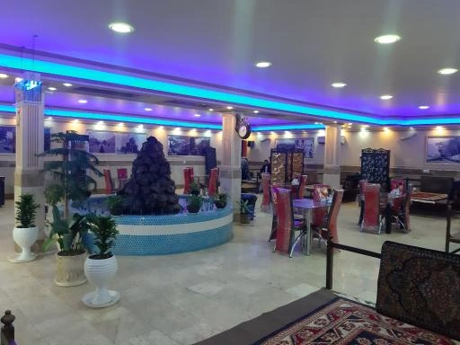 عروسی در تالار پذیرایی ستاره شهر، تهران