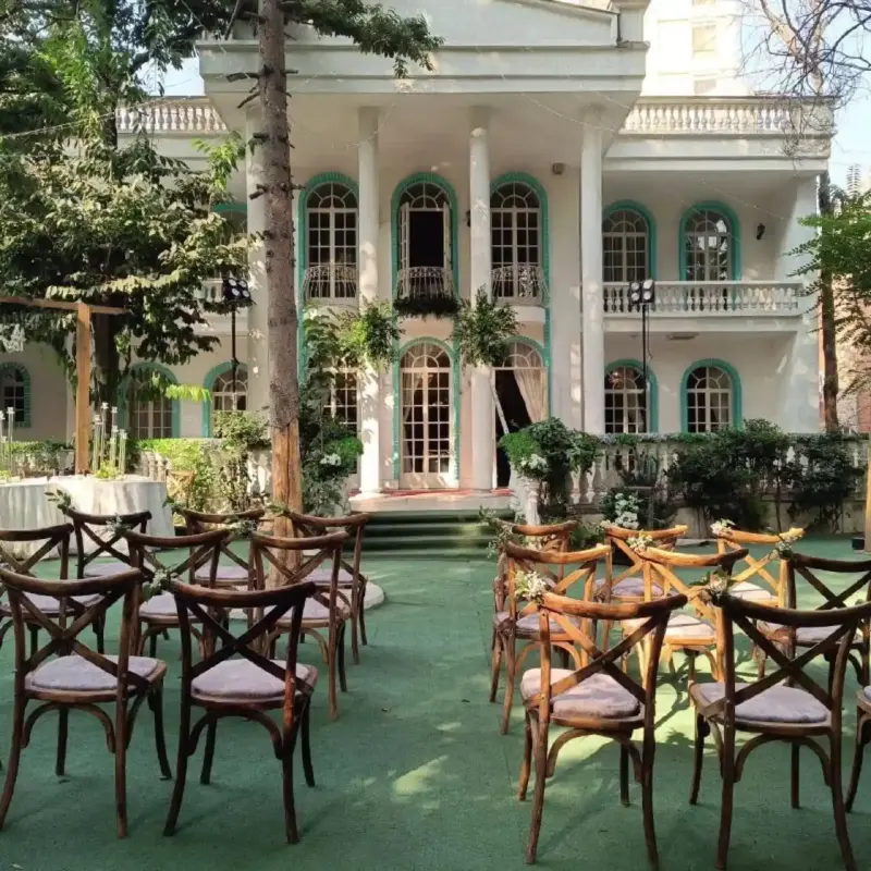 تصویر تالار عمارت مجلل کریستال در نیاوران