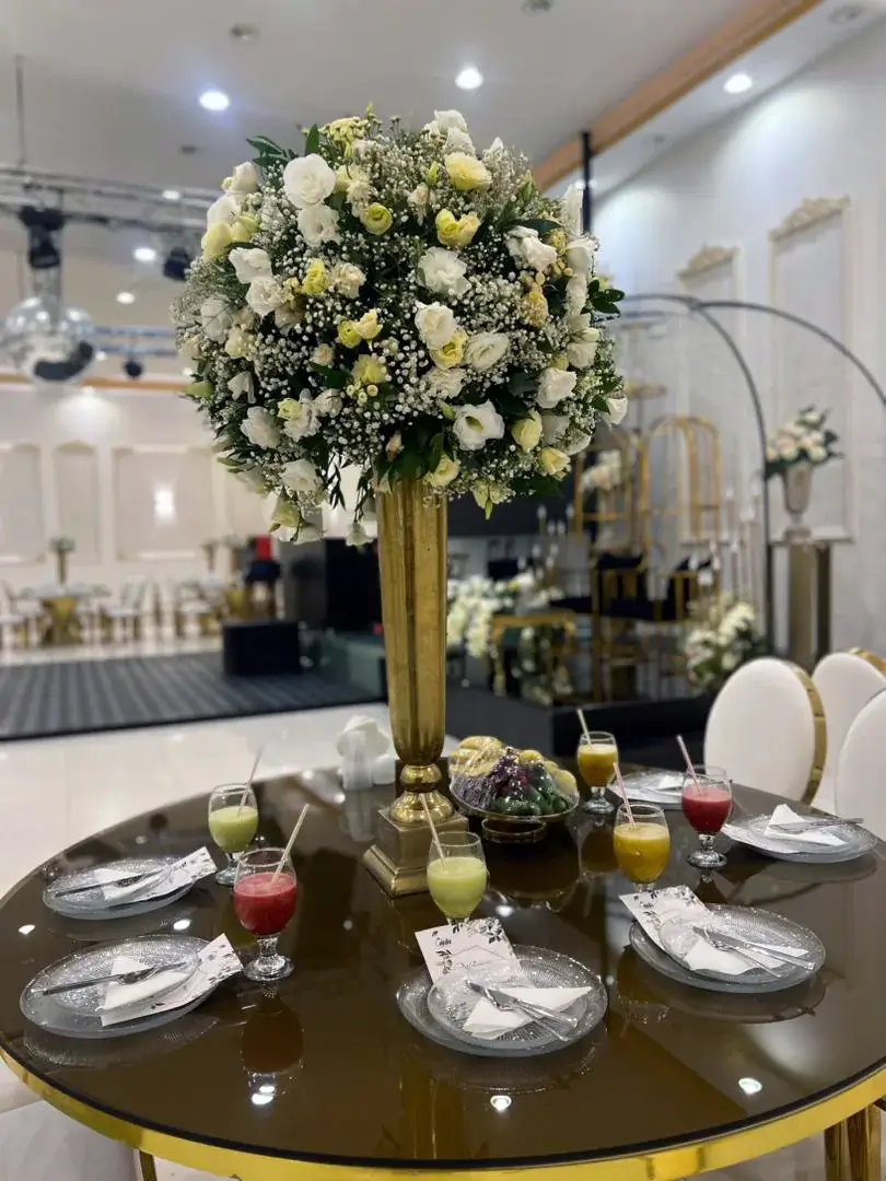 فضای باغ تالار چهارباغ در تهران