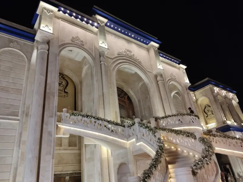 تصویر تالار باغ عمارت صفاجو در احمدآباد مستوفی