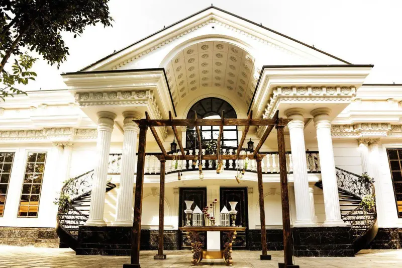تصویر تالار باغ عمارت تک درخت در احمدآباد مستوفی