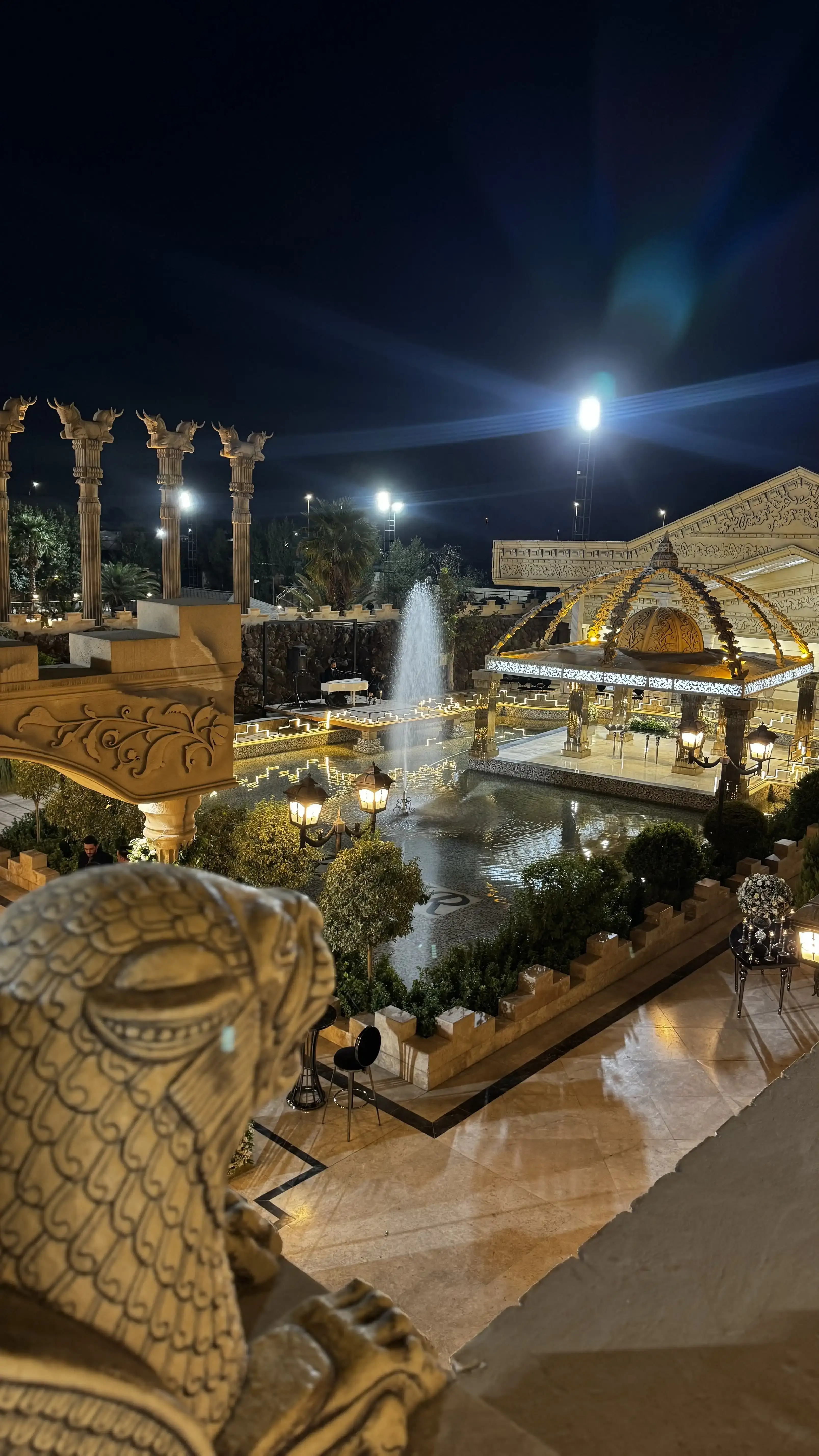 تصویر تالار باغ عمارت دربار در احمدآباد مستوفی