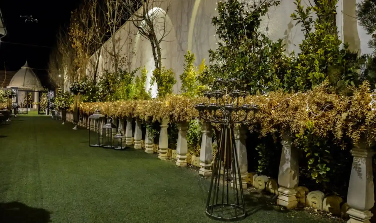فضای باغ تالار نور در تهران