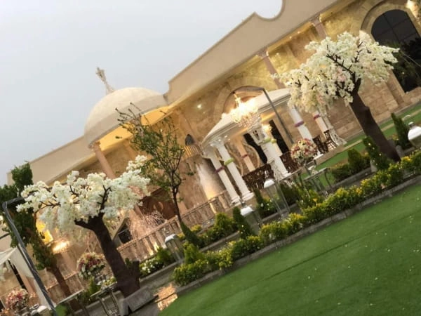 دکوراسیون باغ تالار زمرد در تهران
