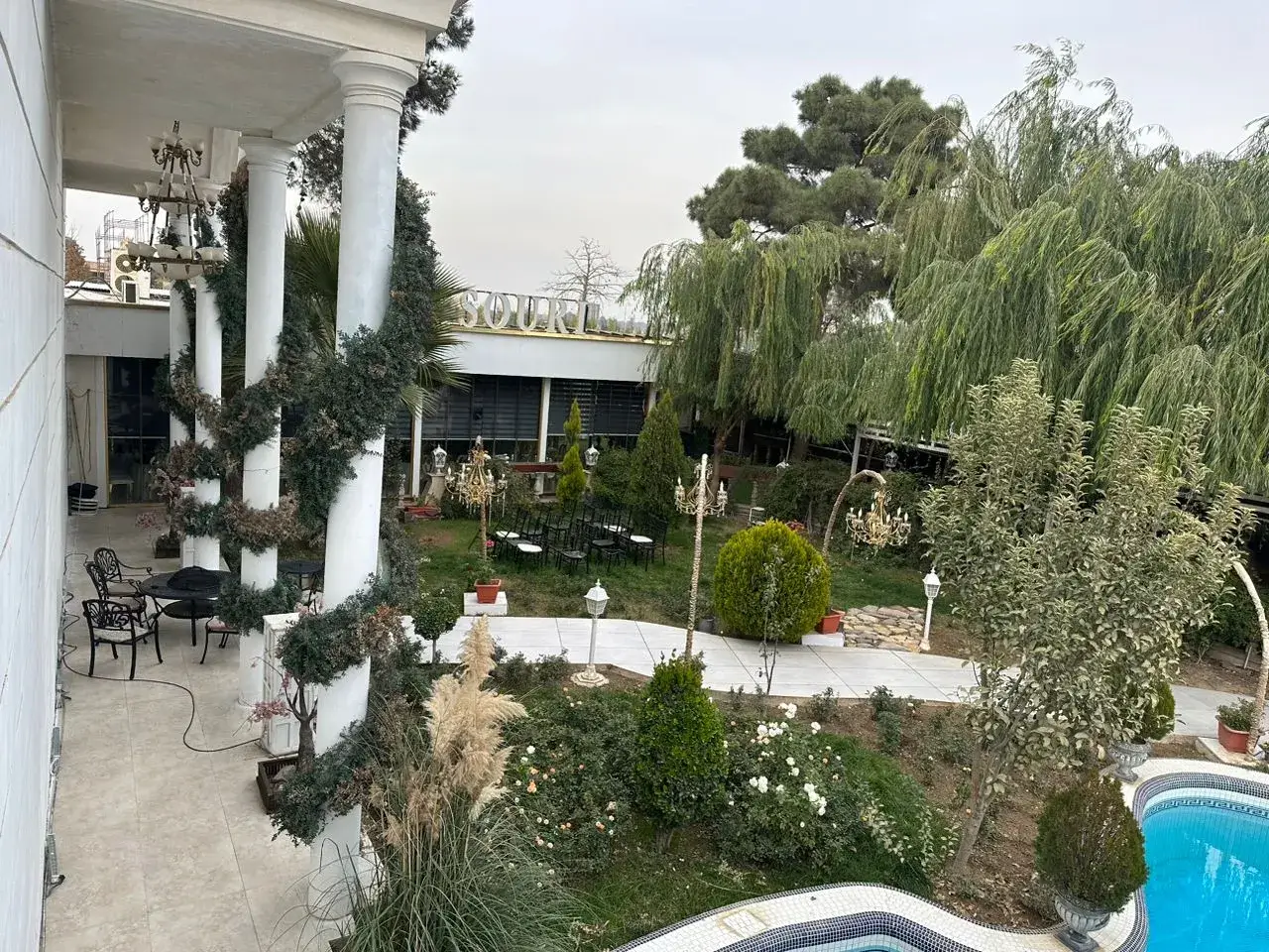 برگزاری مراسم عروسی در باغ تالار منصوری، تهران