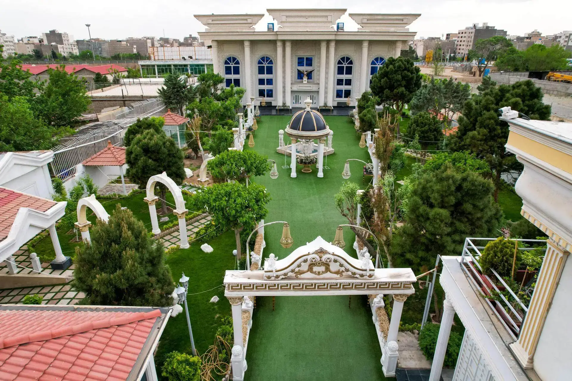 برگزاری مراسم عروسی در تالار باغ زندگی اسلامشهر، تهران