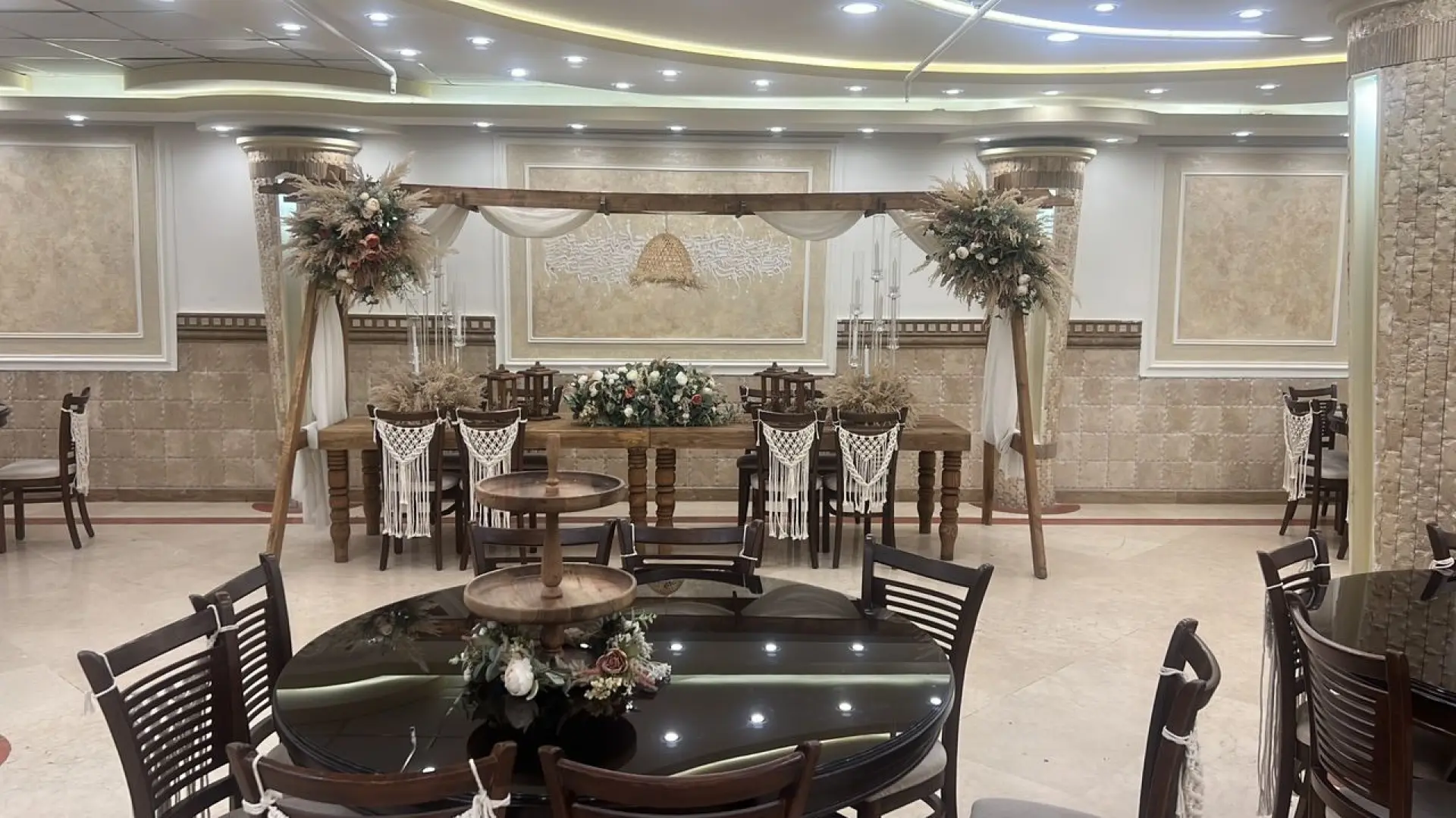 مجموعه سالن عقد نشان الماس در تهران